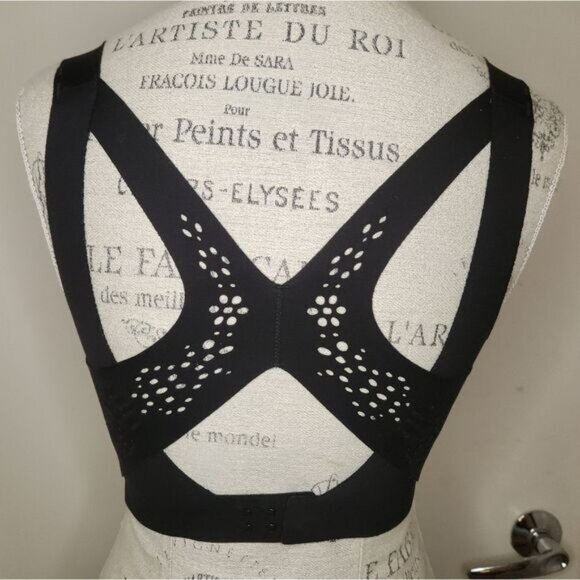 Victoria's Secret Sport black bra - Picture 3 of 6